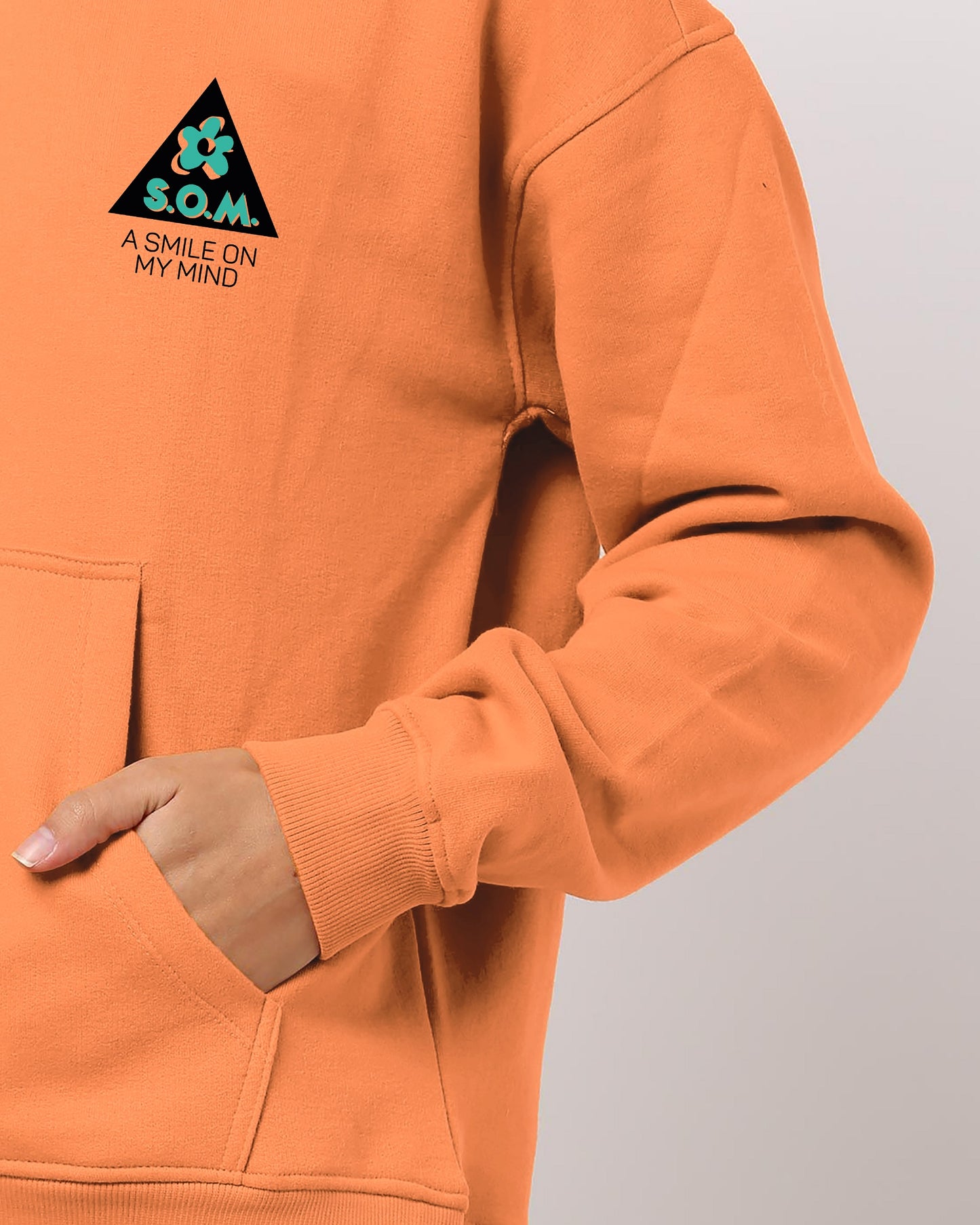 HOODIE NARANJA S.O.M